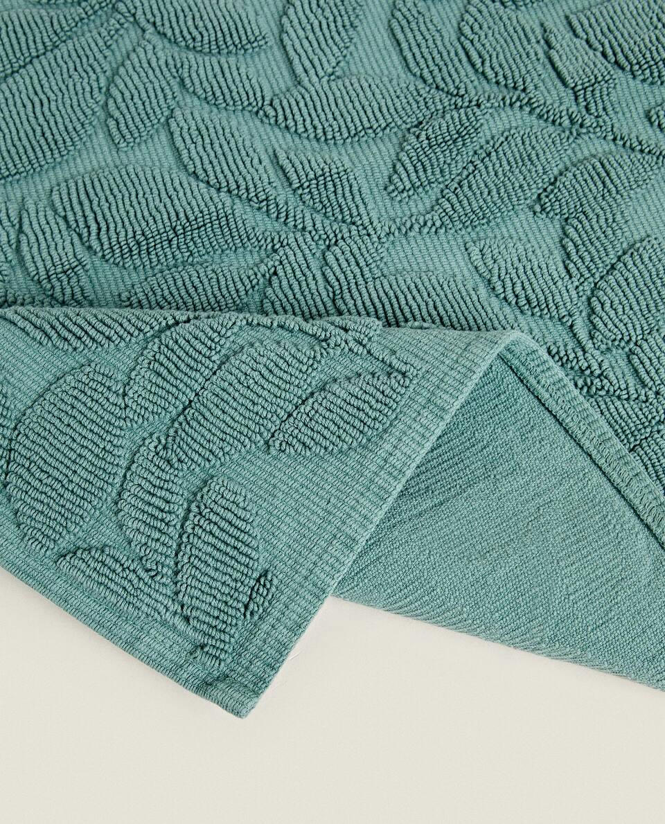 VEGETABLE JACQUARD BATH MAT