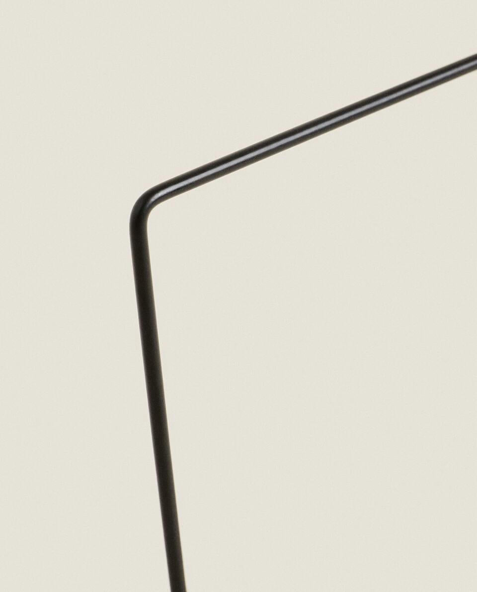 METAL STAND